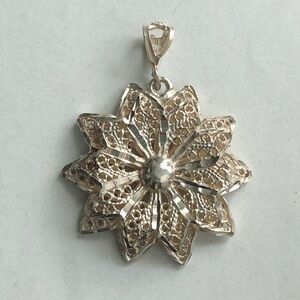 Vintage filigree flower sterling silver pendant